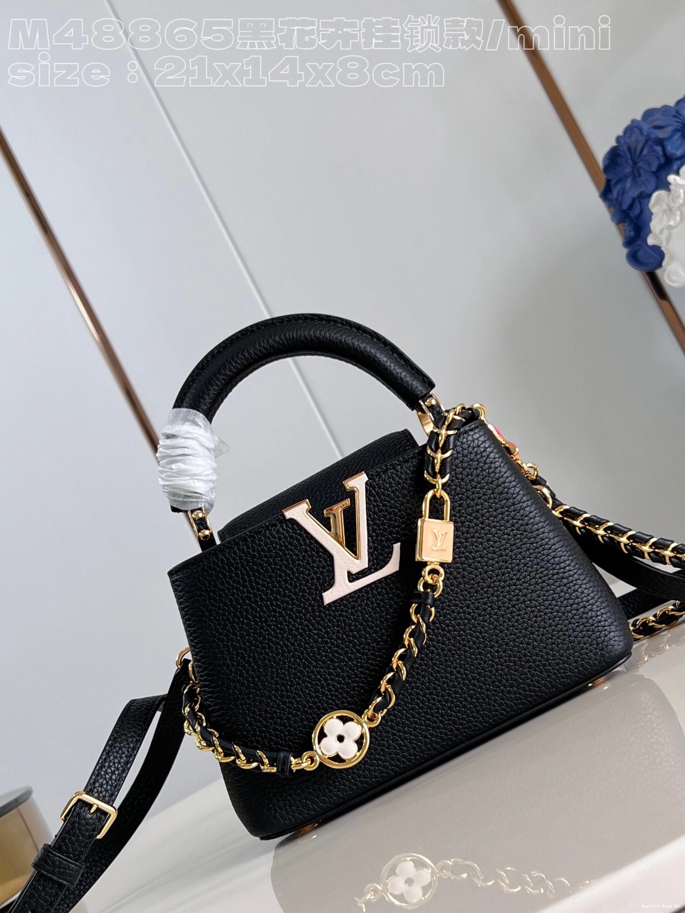 Cheap MINI-21*14*8CM CAPUCINES LOUIS VUITTON 0720